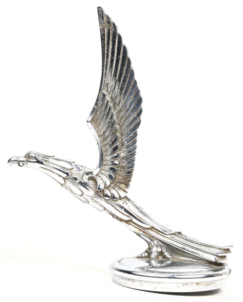 Pontiac eagle hood ornament, een verchroomd metalen radiatordop, 1932.