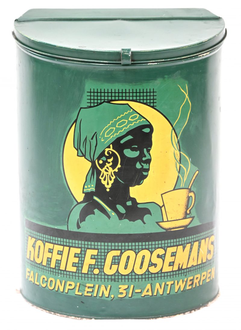 Een groot vintage koffieblik met opschrift Koffie F. Coosemans, Falconplein, 31 - Antwerpen. Het groen is grotendeels bijgeschilderd.