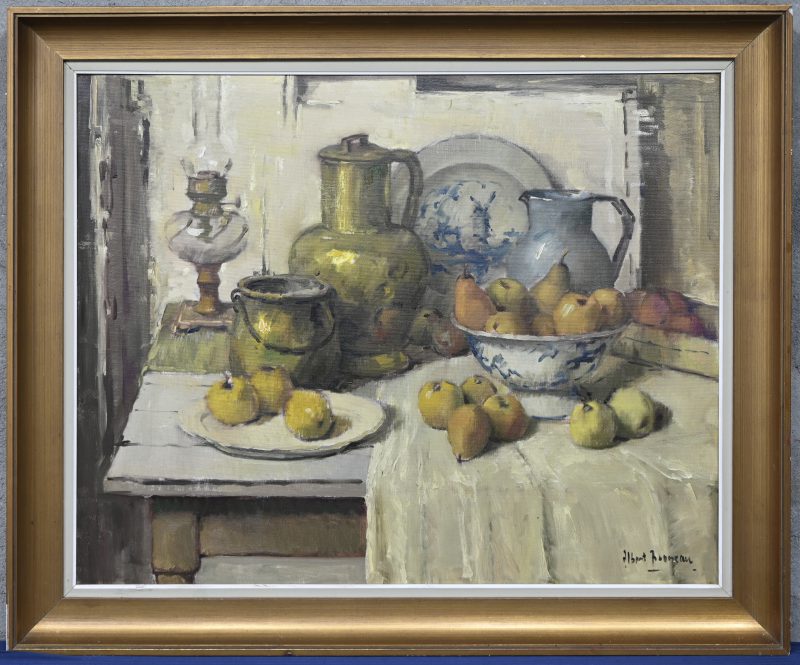 “Stilleven met fruit en kruiken”. Een schilderij, olieverf op doek, onderaan gesigneerd.