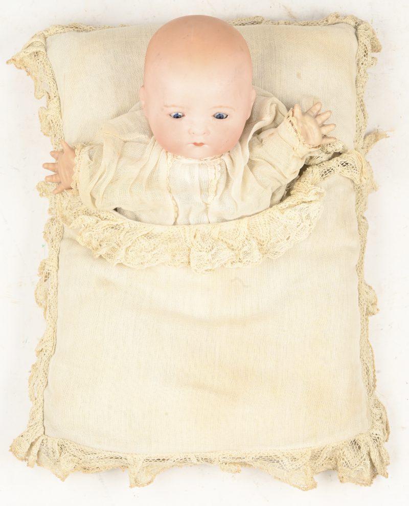 Een antiek popje, Armand Marseille Germany Dream Baby 341, circa 1920.