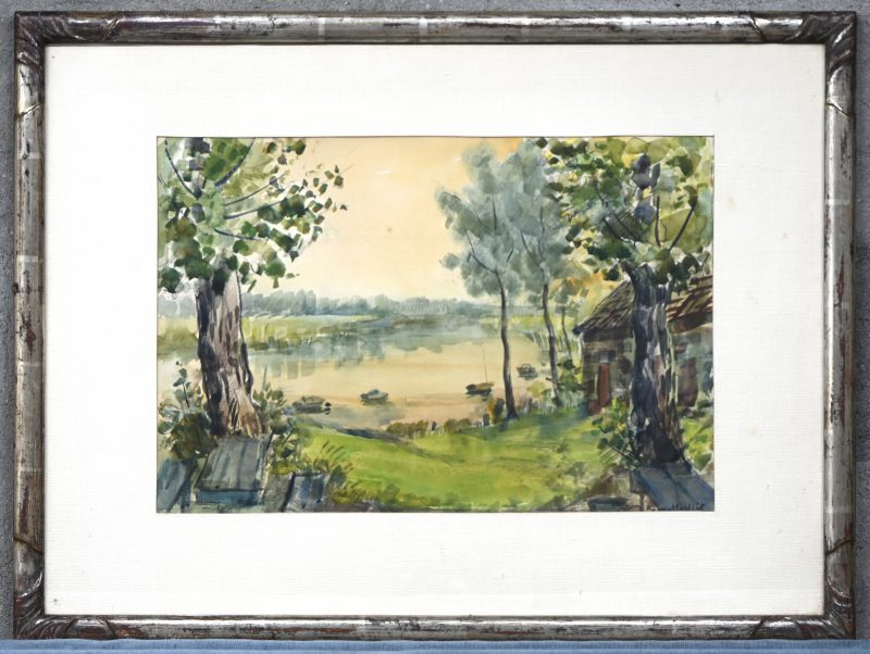 ‘Roeibootjes op de oude Durme te Hamme’. Aquarel in frisse lentetinten, getekend Rom. Malfliet. In gepatineerde gilberkleurige kader.