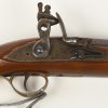 Een replica vuursteenpistool, Pedersoli, made in Italy, naar een Harpers Ferry Amerikaans marinepistool uit 1807. Een losse veer en enkele ontbrekende schroeven.