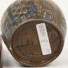 19e eeuws vaasje van blauw-wit Chinees aardewerk met bruine glazuur. Hals manko.