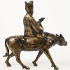 Bronzen beeld van een Chinese wijze te paard.