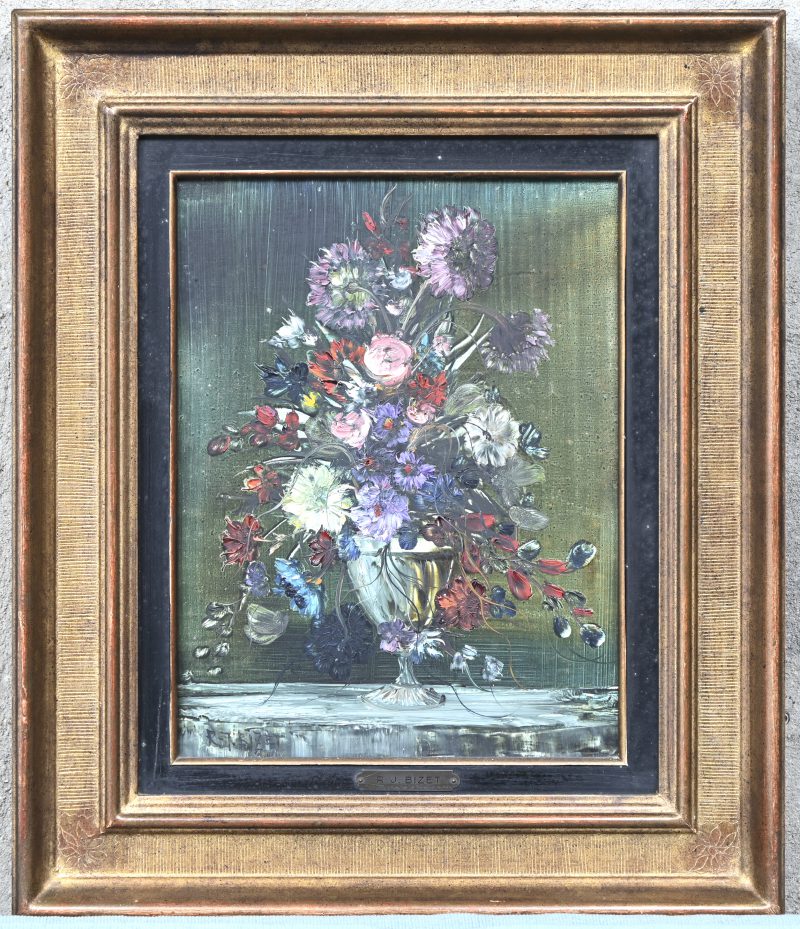 ‘Bloemenvaas’. Olieverf op doek, getekend; R. J. Bizet.