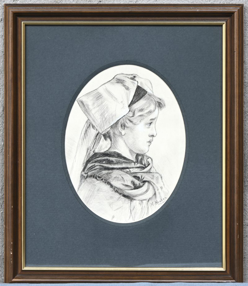 “Mijmerend meisje”, een potloodtekening in ovalen passe-partout, gesigneerd.