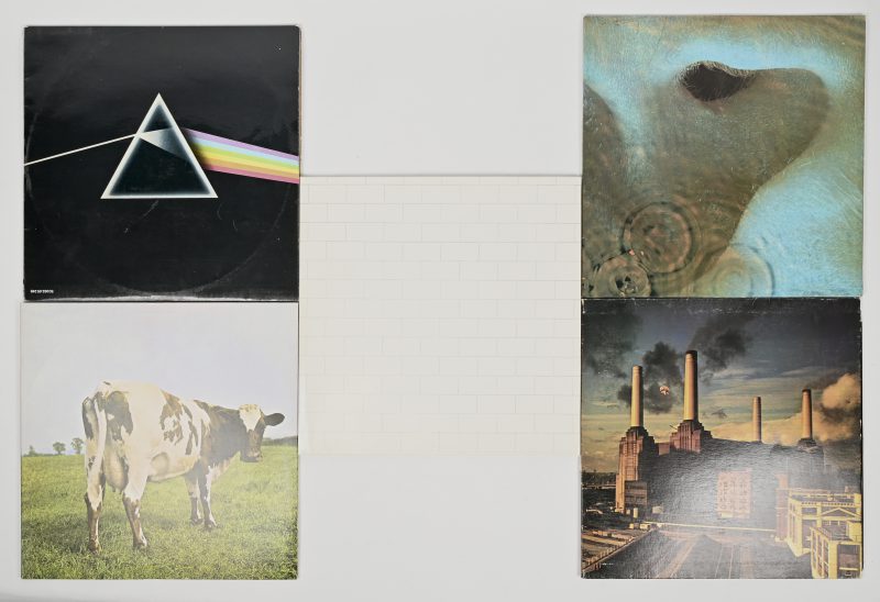 Pink Floyd, 5 vinylplaten, The Wall - 1C198-63410/11, Animals - 3C 064-98434, Meddle - SHVL 795, Atom Heart Mother - SHVL 781 en The Dark Side of The Moon - 5C062