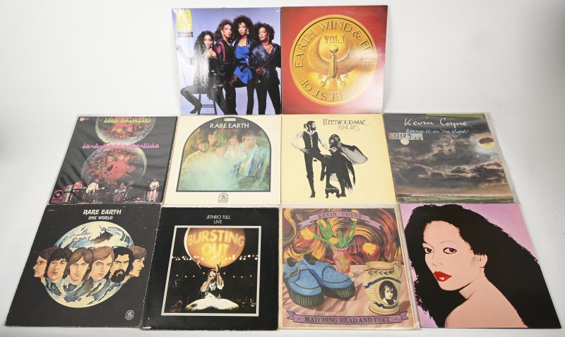 Een gevarieerd lot vinylplaten,Iron Butterfly, 2 x Rare Earth, Jethro Tull,Fleetwood Mac, 2 x Kevin Coyne, Diana Ross, Sister Sledge en Earth Wind & Fire.