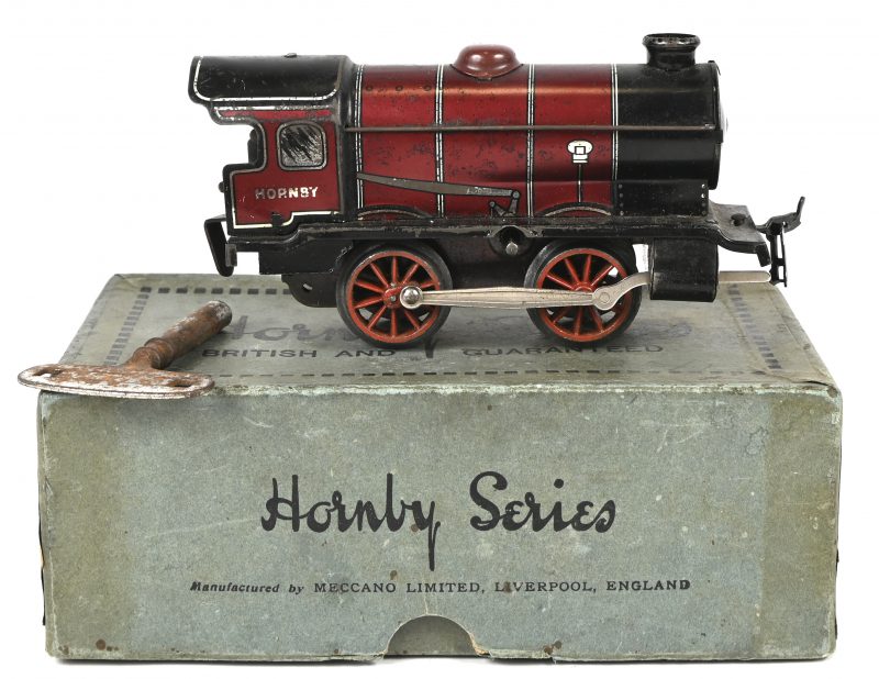 Een opwindbare locomotief, Hornby by Meccano, L 453 locomotive M1/2, spoor O, gefabriceerd tussen 1934/1940, met zijn originele doos en papieren.