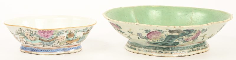 Twee 19e eeuwse Chinese polychrome schaaltjes.