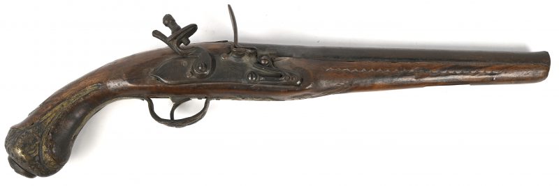 Een replica vuursteen pistool.