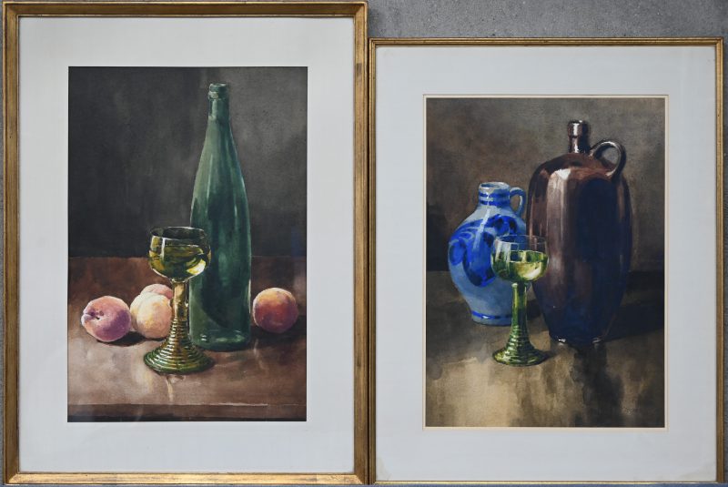 Een lot van 2 aquarellen met roemerglas, onleesbaar gesigneerd.