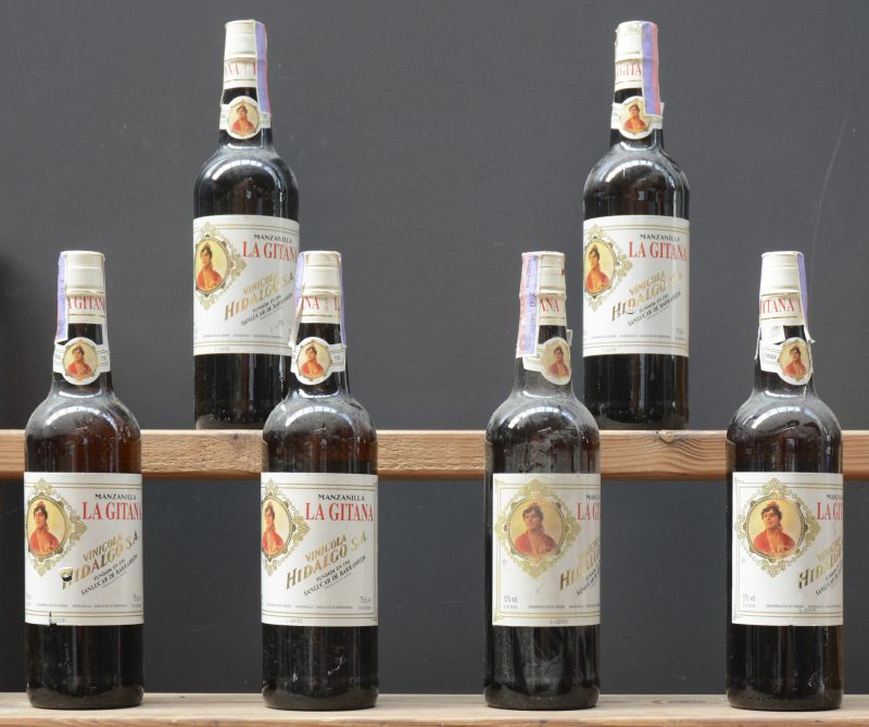 Manzanilla La Gitana   Vinicola Hidalgo S.A., Sanlucar de Barrameda M.O.  0  aantal: 6 bt