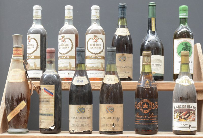 Lot wijn        aantal: 12 bt    Bordeaux Supérieur A.C.   Delor M.O.  1967  aantal: 3 bt    Blanc de Blancs A.C. Bordeaux  Louis Eschenauer M.O.    aantal: 1 bt    Blanc de Blancs Vin de France Sec  Faragui M.O.    aantal: 1 bt    Chevalière Réserve Cardonnay Viognier V.D.P. d’Oc   M.O.  1997  aantal: 1 bt    Don Pablo Vino del Alto Ebro   Felix Azpilicueta-Martinez, Fuenmayo M.O.  1971  aantal: 1 bt    Blanc Tradition   Albert Thierry, La Chapelle de Guinchay M.O.    aantal: 1 bt    Rosé Supérieur   Albert Thierry, La Chapelle de Guinchay M.O.    aantal: 1 bt    Côtes de Provence Rosé V.D.Q.S.  Dom. Ott M.O.    aantal: 1 bt    Côtes du Rhône Rosé A.C.  Albert Thierry, La Chapelle de Guinchay M.O.  1970  aantal: 1 bt    Bordeaux Rosé A.C.  Louis Eschenauer M.O.  1966  aantal: 1 bt