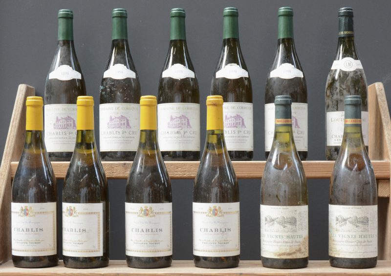 Lot witte bourgogne        aantal: 12 bt    Les Vignes Hautes A.C. Bourgogne Hautes Côtes de Nuits  Moillard, Nuits M.O.  1994  aantal: 2 bt    Chablis A.C.  Philippe Noirot, Chablis M.P.  2003  aantal: 4 bt    Chablis 1e Cru  A.C.  Dom. de Corbeton, Chablis M.P.  1998  aantal: 5 bt    Chablis 1e Cru Les Fourneaux A.C.  Dom. Louis Moreau M.O.  2006  aantal: 1 bt