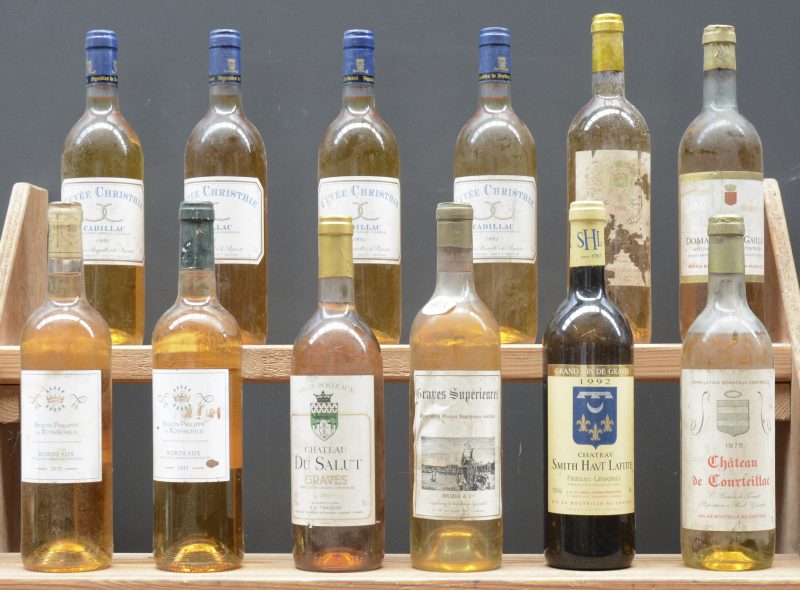 Lot witte bordeaux        aantal: 12 bt    Cuvée Christhie A.C. Cadillac   M.P.  1995  aantal: 4 bt    Bordeaux Baron Philippe de Rothschild A.C. Bordeaux   M.P.  2017  aantal: 2 bt    Ch. du Salut A.C. Graves   M.P.    aantal: 1 bt    Graves Supérieures A.C.  Brida    1974  aantal: 1 bt    Ch. Smith Haut-Lafitte A.C. Pessac-Léognan Grand cru classé de Graves en rouge  M.C.  1992  aantal: 1 bt    Ch. de Courteillac A.C. Bordeaux   M.C.  1975  aantal: 1 bt    Ch. Bel-Air A.C. Sainte-Croix-du-Mont   M.C.  1998  aantal: 1 bt    Dom. de Gaillat A.C. Graves   M.P.  1975  aantal: 1 bt