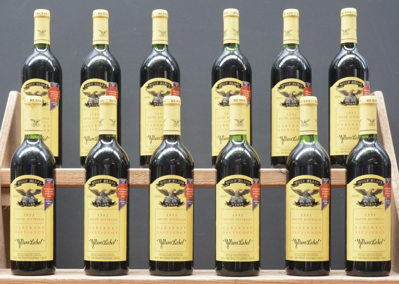 Cabernet Sauvignon Yellow Label South Australia  Wolf Blass, Nuriootpa, S. Australia M.O. O.D. 1992  aantal: 12 bt