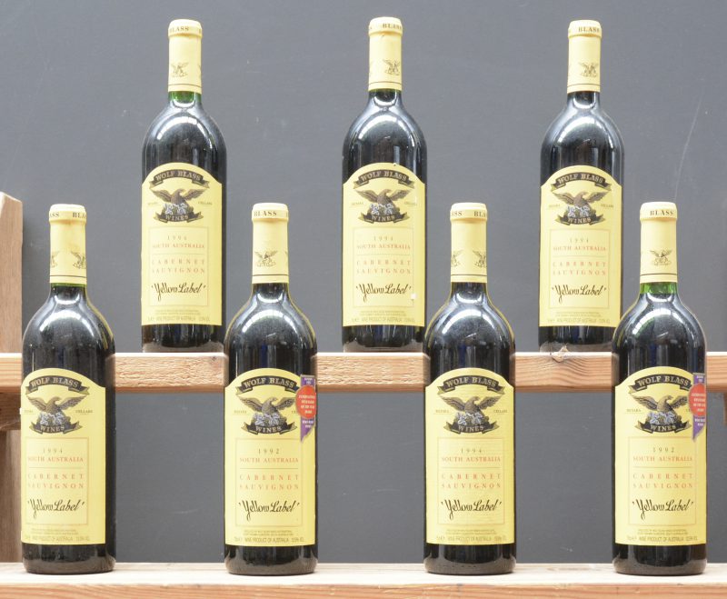 Lot rode wijn        aantal: 7 bt    Cabernet Sauvignon Yellow Label South Australia  Wolf Blass, Nuriootpa, S. Australia M.O.  1992  aantal: 2 bt    Cabernet Sauvignon Yellow Label South Australia  Wolf Blass, Nuriootpa, S. Australia M.O.  1994  aantal: 5 bt