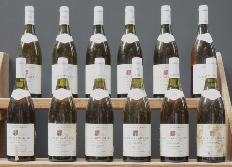 Chablis 1e Cru Beauregard A.C.  Les Viticulteurs de Chablis M.P.  1995  aantal: 12 bt