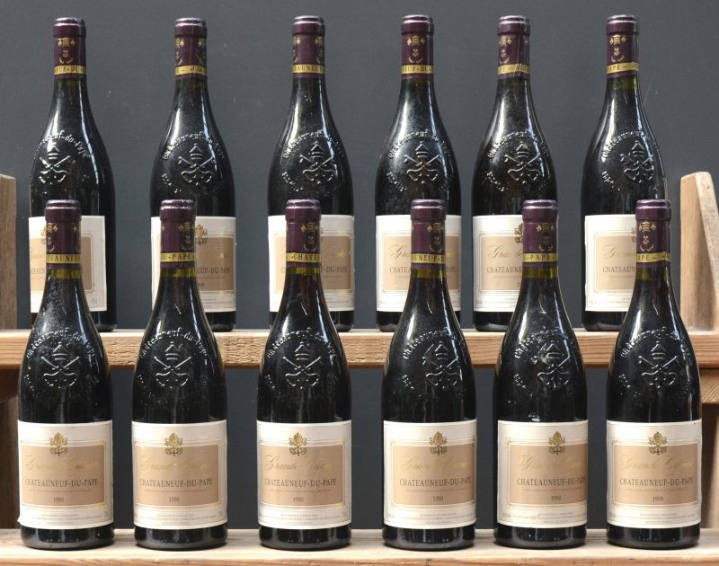 Châteauneuf-du-Pape Grande Cuvée A.C.  Caves Saint-Pierre, Ch’neuf M.O.  1990  aantal: 12 bt