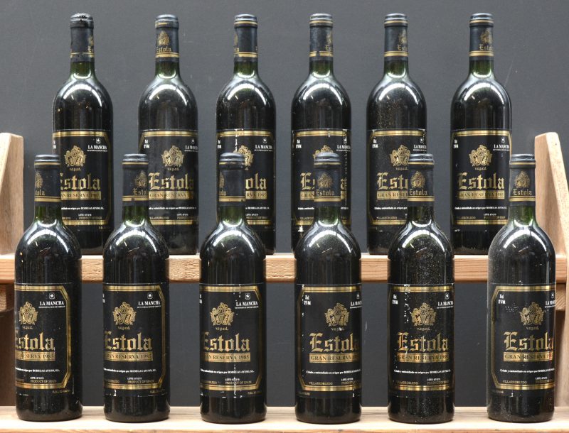 Estola Gran Reserva D.O. La Mancha  Bodegas Ayuso, Villarrobledo M.O.  1985  aantal: 12 bt