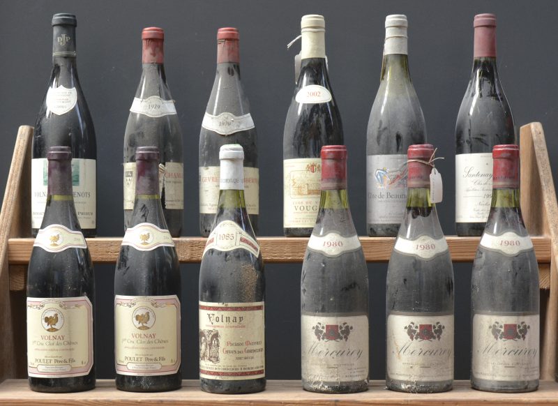 Lot rode bourgogne        aantal: 12 bt    Gevrey-Chambertin A.C.  Charles Quillardet, Marsannay M.P.  1979  aantal: 2 bt    Mercurey A.C.  Jean Marechal, Mercurey M.P.  1980  aantal: 3 bt    Volnay A.C.  Pierre Ménard, Cave des Cordeliers, Beaune M.O.  1985  aantal: 1 bt    Côte de Beaune-Villages A.C.  R. Durand, Comblanchain M.O.  1990  aantal: 1 bt    Santenay 1e Cru Clos de Tavannes A.C.  Nicolas Potel, Nuits M.O.  1999  aantal: 1 bt    Vougeot Clos du Village A.C.  Leymarie, F21640 M.D.  2002  aantal: 1 bt    Volnay Clos des Chênes A.C. 1e cru Poulet, Nuits M.O.  2004  aantal: 2 bt    Volnay Epenots A.C. 1e cru Prieur M.O.  2000  aantal: 1 bt
