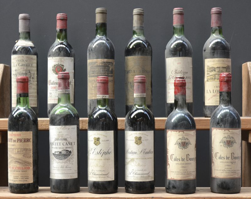 Lot rode bordeaux        aantal: 12 bt    Montagne St-Emilion A.C.  A. Chamvermeil, Bordeaux M.O.    aantal: 1 bt    St-Estèphe A.C.  A. Chamvermeil, Bordeaux M.O.    aantal: 1 bt    Ch. La Grolet A.C. Côtes de Bourg   M.C.  1972  aantal: 1 bt    Ch. Violet A.C. St-Estèphe   M.P.  1973  aantal: 1 bt    Ch. Rouget A.C. Pomerol   M.C.  1973  aantal: 1 bt    Ch. Le Pont de Pierre A.C. Lussac St-Emilion   M.O.  1973  aantal: 1 bt    Ch. Pontet-Canet A.C. Pauillac 5e grand cru classé  M.O.  1971  aantal: 1 bt    Ch. La Tour-Figeac A.C. St-Emilion grand cru classé   M.C.  1977  aantal: 1 bt    Ch. La Louvière A.C. Pessac-Léognan   M.C.  1977  aantal: 1 bt    Ch. d’Issan A.C. Margaux 3e grand cru classé  M.C.  1977  aantal: 1 bt    Côtes de Bourg A.C.  Union de Producteurs Saint-Gervais     aantal: 2 bt