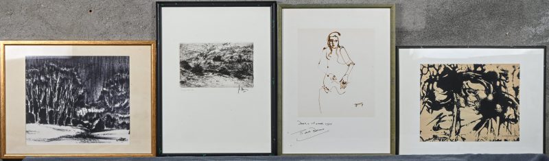 Vier diverse grafische werken, waarvan één landschapje gesigneerd Jos Mous. Verder Lenaerts en Bertrand en één andere.
