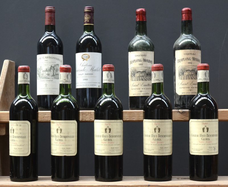 Lot rode bordeaux        aantal: 9 bt    Ch. Troplong-Mondot A.C. St-Emilion grand cru classé   M.C.  1952  aantal: 2 bt vidange   Ch. Haut-Beychevelle Gloria A.C. St-Julien   M.C.  1972  aantal: 5 bt    Ch. Sociando-Mallet A.C. Haut-Médoc Cru grand bourgeois  M.C.  1993  aantal: 1 bt    Ch. Carbonnieux A.C. Pessac-Léognan Grand cru classé  M.C.  1999  aantal: 1 bt