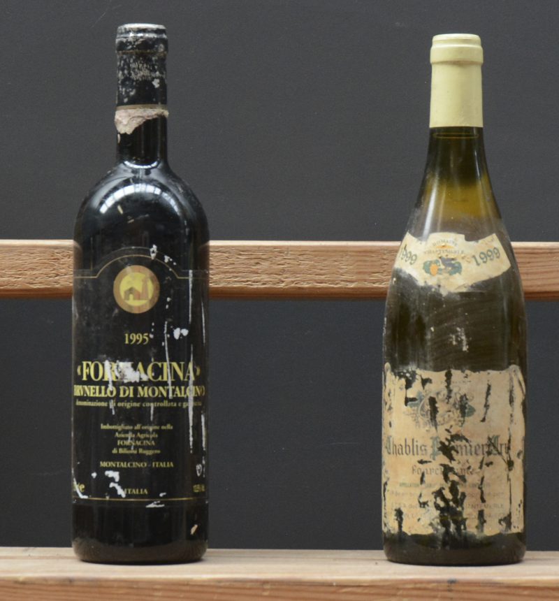Lot wijn        aantal: 2 bt    Chablis Premier Cru Fourchaume A.C.  Dom. Chantemerle M.O.  1999  aantal: 1 bt    Brunello di Montalcino D.O.C.G.  Fornacina, Brunello M.O.  1995  aantal: 1 bt