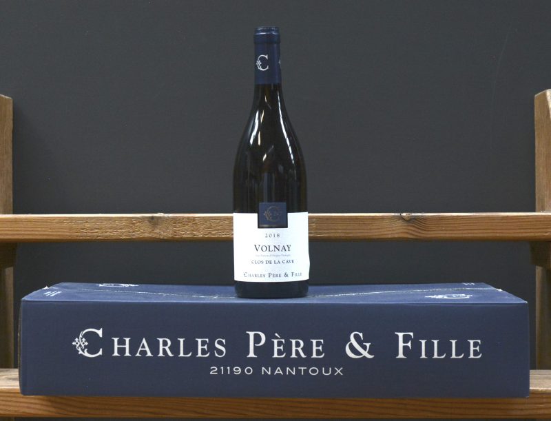Volnay Clos de la Cave A.C.  Charles Père & Fille, Nantoux M.D. O.D. 2018  aantal: 6 bt