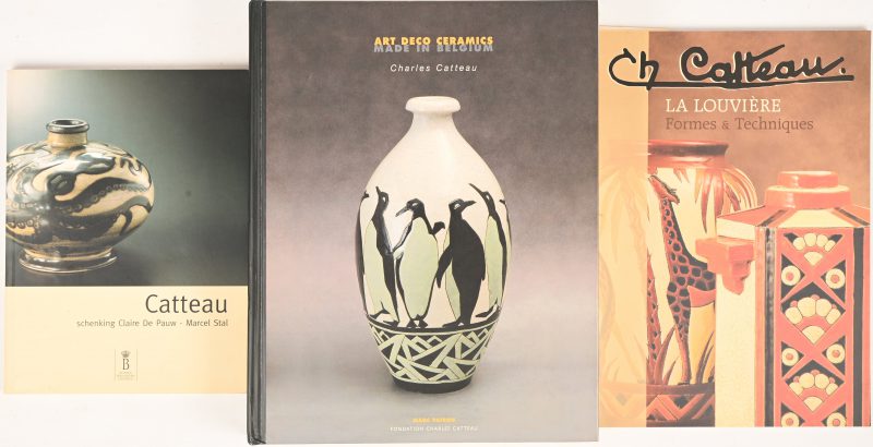 ‘Art Deco Ceramics, Charles Catteau’. Het ultieme naslagwerk door Marc Pairon voor de Fondation Charles Catteau. Toegevoegd twee catalogi