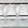 Een set van 32 kristallen glazen in vier verschillende formaten. Water, rode en witte wijn en longdrinkglazen.