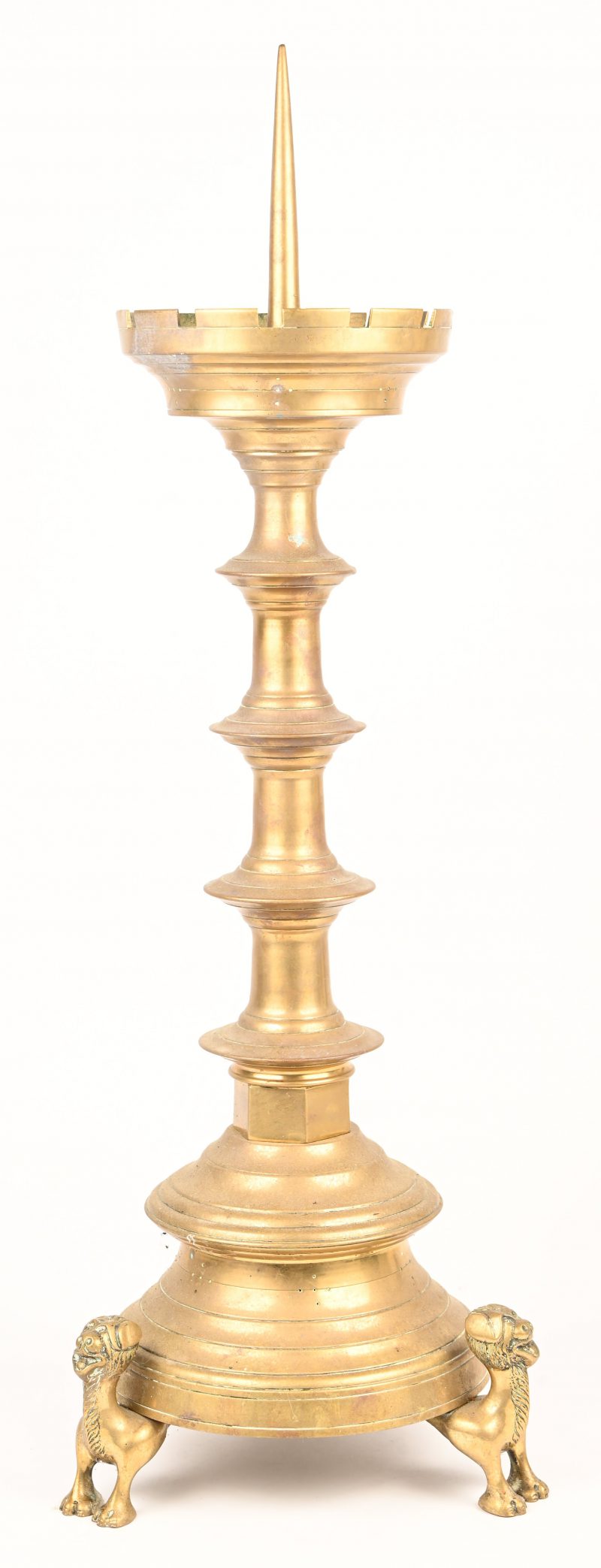 Bronzen kerkkandelaar, naar oud model.