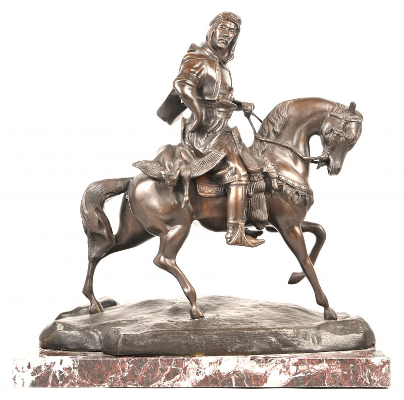 “Arabische ruiter”, een bronzen beeld op marmeren sokkel, draagt handtekening.