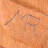 Een houten beeld van Anna van Bourgondië. Met monogram; MR.