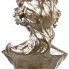 ‘Bacchante’, een bruin gepatineerde bronzen buste van de Griekse god van de wijn(bouw) en fruitteelt, zoon van Zeus en Semele. Getekend; Jef Lambeaux.