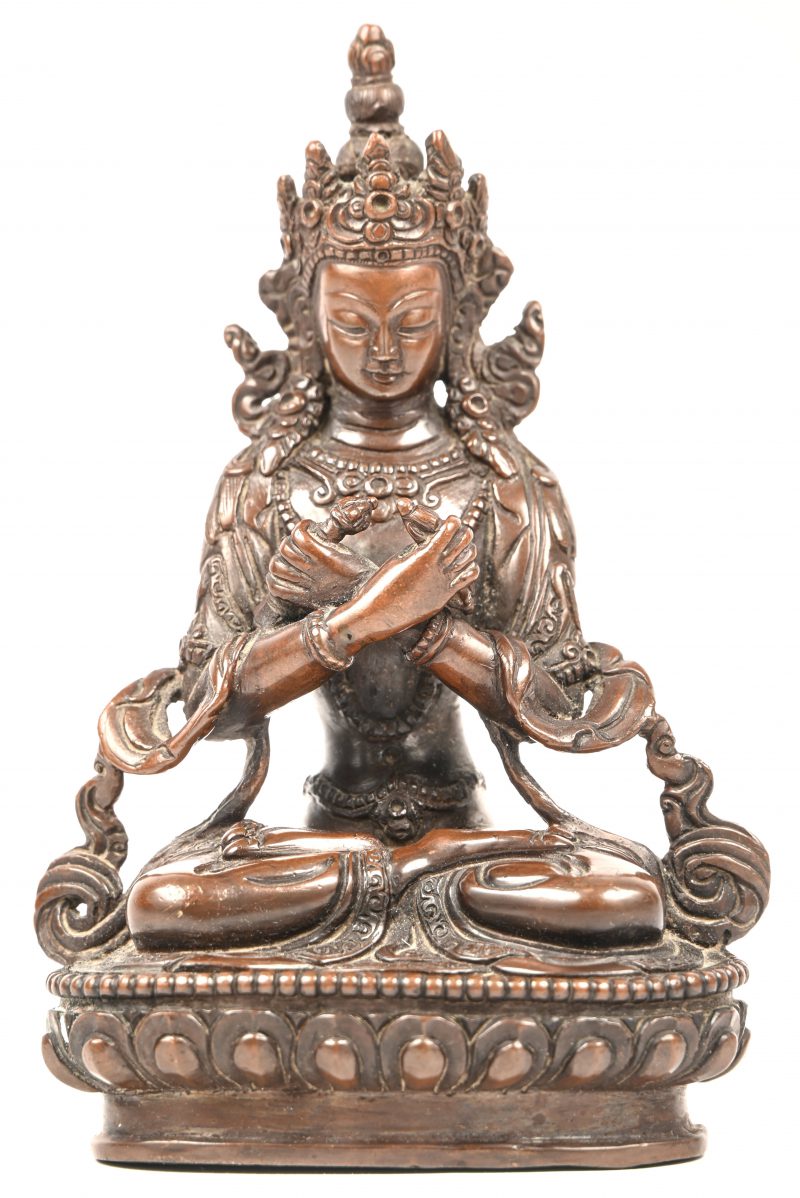 Een Nepalees bronzen Vajradhara buddha, op een lotusbloem gezeten.