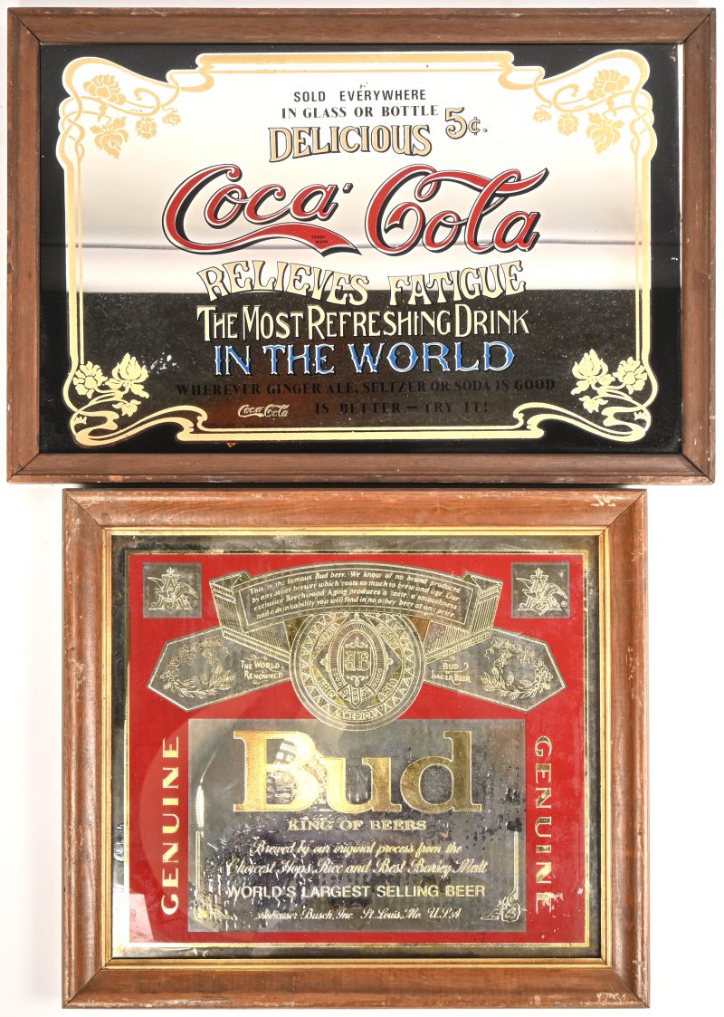 Een lot van twee houten kadertjes met reclame voor ‘Bud’ en ‘Coca Cola’.