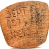 “Koppel op leeftijd”, een set van 2 massief eiken gesculpteerde beelden, onderaan gesigneerd J. Kets en gedateerd sept. 1974 en april 1975.