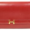 Een Hermés handtas, model Annie, wijnrood leder, in zijn originele doos.