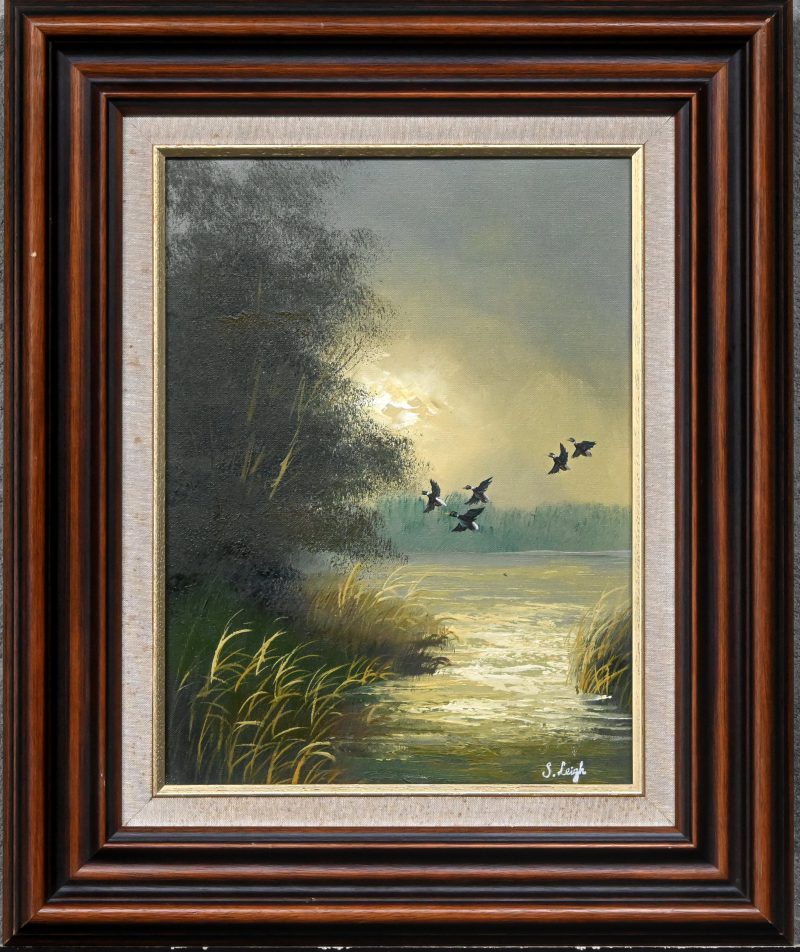 ‘Wilde eenden bij zonsondergang’, olieverf op doek. Getekend; S. Leigh.