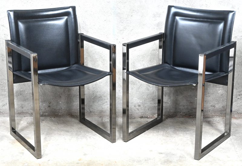 Een set van twee vergaderstoelen, gemerkt; Arrben Italy. Jaren 80 design.