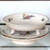 Een servies gedeelte bestaande uit 10 diepe borden, 17 platte borden, 3 terrines met deksel, 1 grote schotel, 1 taartschotel en een aardbeienkom. Villeroy & Boch, met gebloemd decor.