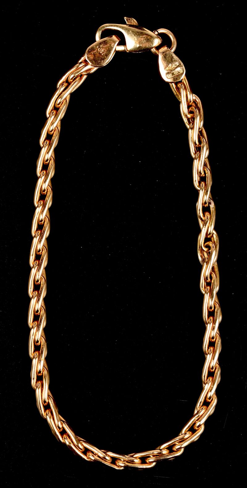 Een 18 kt geelgouden schakelarmband.