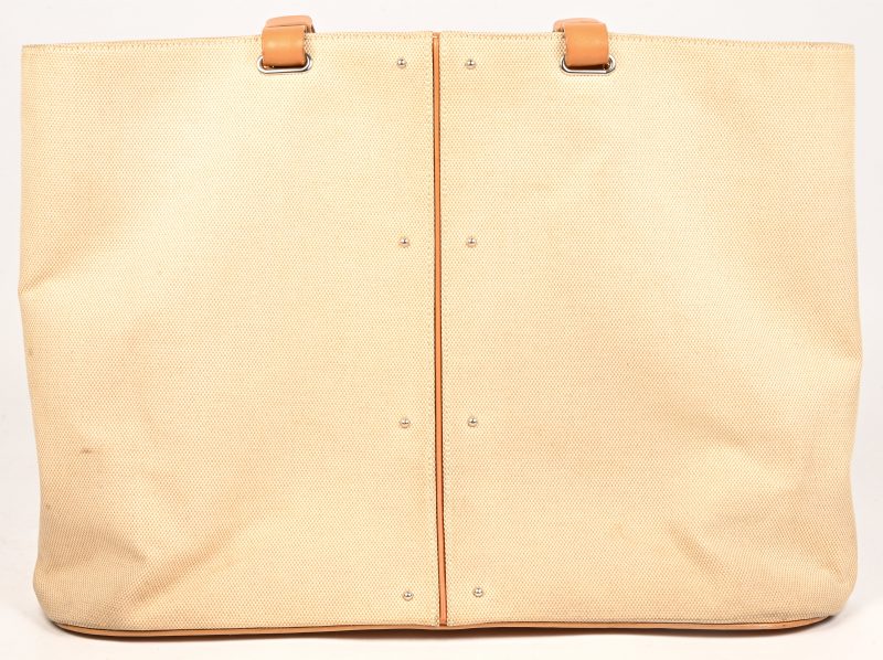 Een Tod’s ‘Tote Bag’ handtas in beige en licht bruin leer.