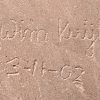 “Nefertiti”, een hoofd op sokkel, gegoten composiet, gesigneerd en gedateerd 3-11-2002.