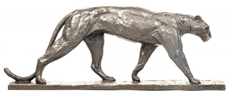 ‘Wandelende panter’, een gepatinneerd bronzen beeld. Naar Rembrandt Bugatti.