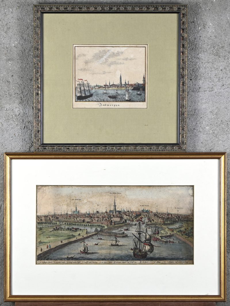 ‘Antwerpen’ en ‘Vlissingen’, een lot van twee antieke ingekleurde etsen.