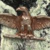 “Napoleon I”. Een bronzen borstbeeld met donkerbruin patina op groengeaderde marmeren basis. Gesigneerd.